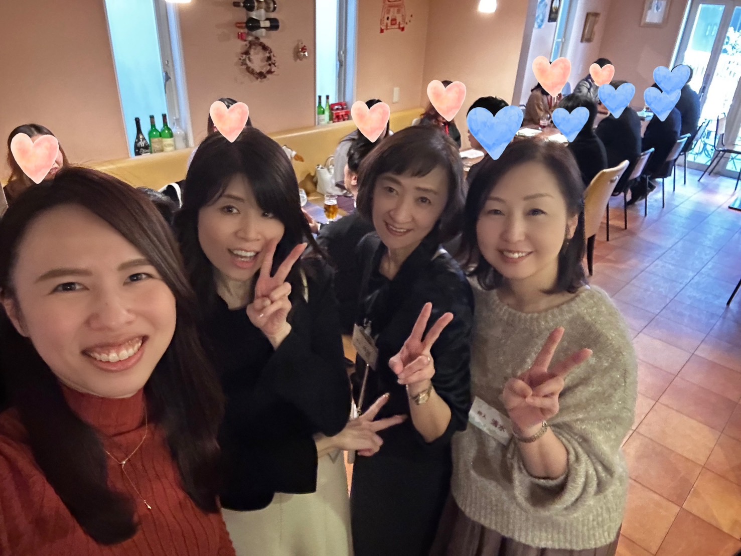 長谷川 恵理さんの右写真